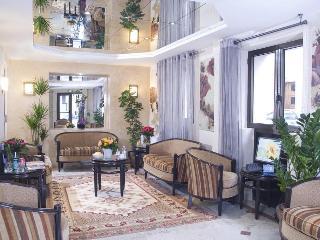 Гостиница Hotel Beaugrenelle Tour Eiffel
