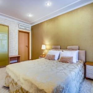 Hotel Acme Polikoff