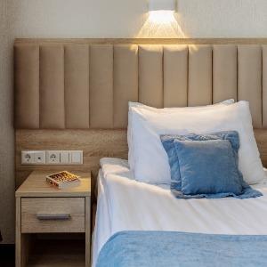 Mini Hotel Nevsky Bereg 93