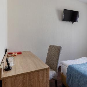 Mini Hotel Nevsky Bereg 93