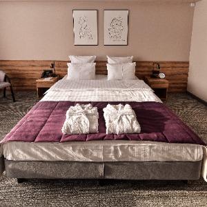 Yar Club Hotel