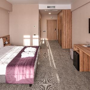 Yar Club Hotel
