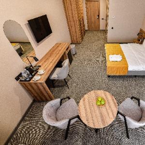 Yar Club Hotel