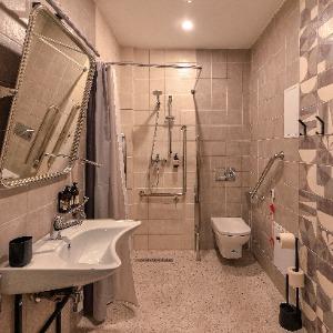 Yar Club Hotel