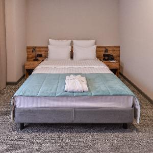 Yar Club Hotel