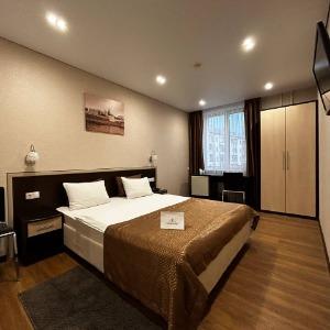Hotel Crystal