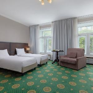 MIRROS Hotel Moscow Kremlin