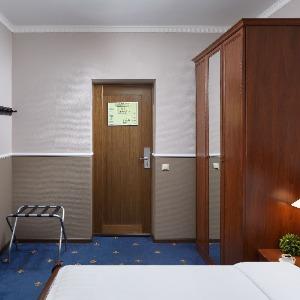 MIRROS Hotel Moscow Kremlin