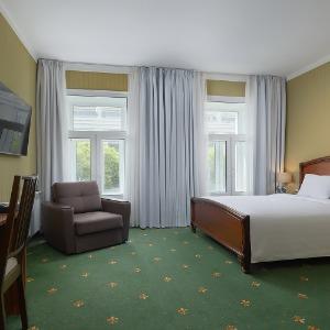 MIRROS Hotel Moscow Kremlin