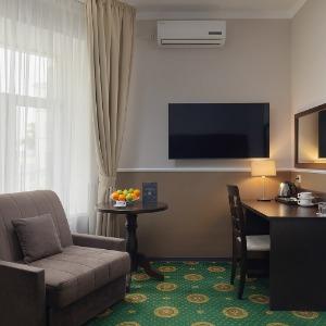 MIRROS Hotel Moscow Kremlin