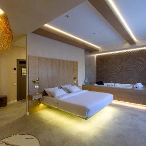 Hotel Kamarooms Business & Spa