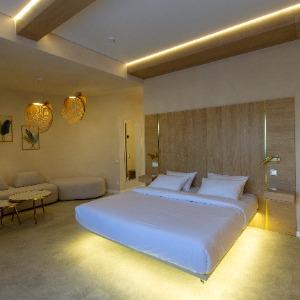 Hotel Kamarooms Business & Spa