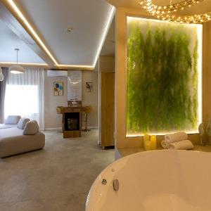 Hotel Kamarooms Business & Spa