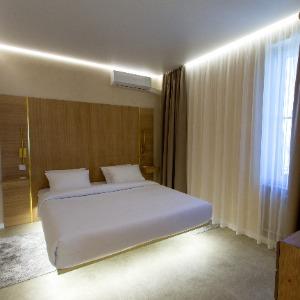Hotel Kamarooms Business & Spa