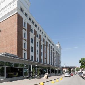 Hotel Nesterov Plaza