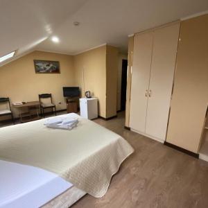 Hotel Golden House