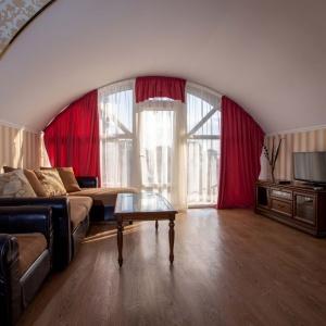 Hotel Golden House