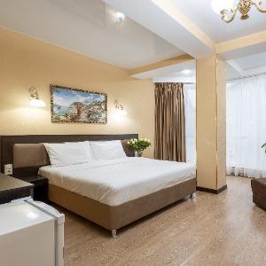Hotel Golden House
