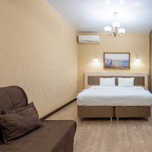 Hotel Golden House
