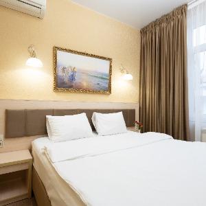 Hotel Golden House