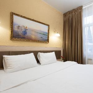Hotel Golden House