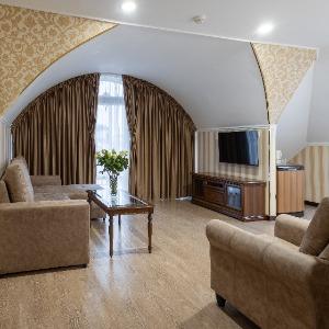 Hotel Golden House