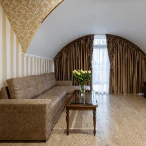 Hotel Golden House