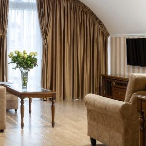 Hotel Golden House