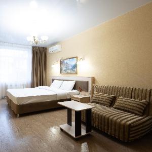 Hotel Golden House