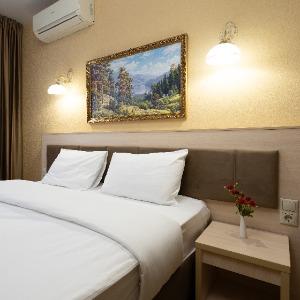 Hotel Golden House