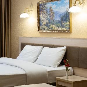Hotel Golden House