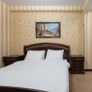Hotel Golden House