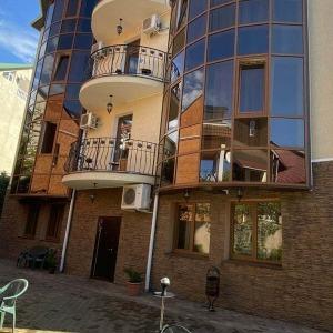 Hotel Golden House