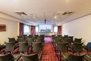 Гостиница DoubleTree by Hilton London Heathrow Airport