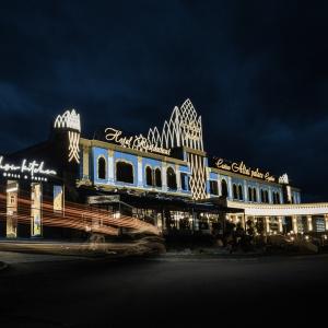 Hotel Altai Palace