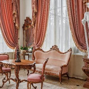 Гостиница Бристоль