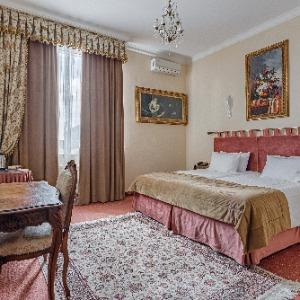 Гостиница Бристоль