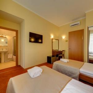 Guest house Solo Isaak Square