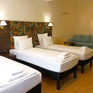 Hotel Kapitan Morey