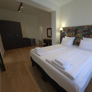 Hotel Kapitan Morey