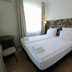 Hotel Kapitan Morey