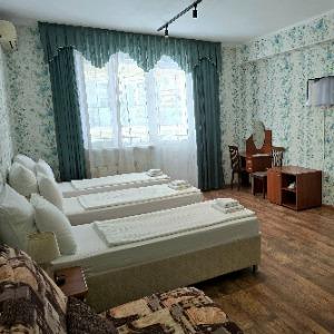 Hotel Kapitan Morey