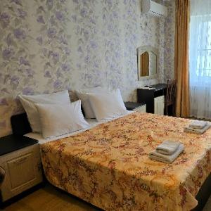 Hotel Kapitan Morey