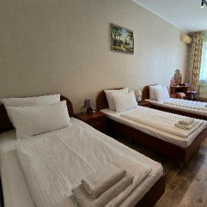Hotel Kapitan Morey