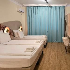 Hotel Kapitan Morey