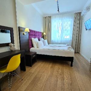 Hotel Kapitan Morey