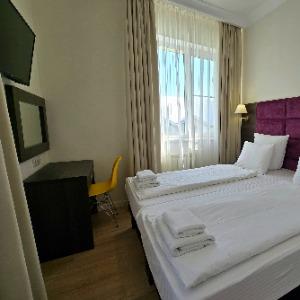 Hotel Kapitan Morey