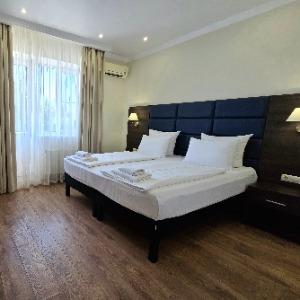 Hotel Kapitan Morey