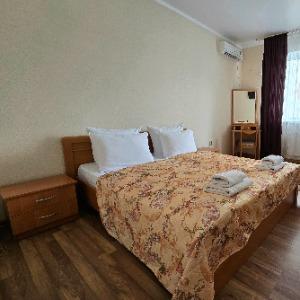 Hotel Kapitan Morey