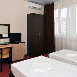 Hotel Barkhatnye Sezony Semeynyy block